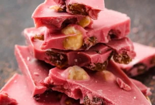 Como é feito o chocolate rosa